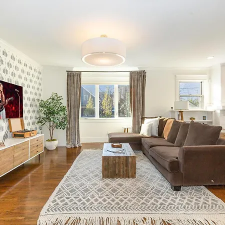 Villa The Retreat - 12 South - 6 Mins To Broadway